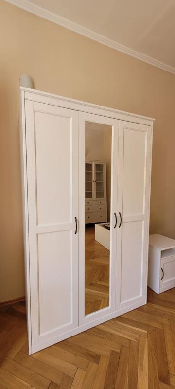 3-door wardrobe with mirror